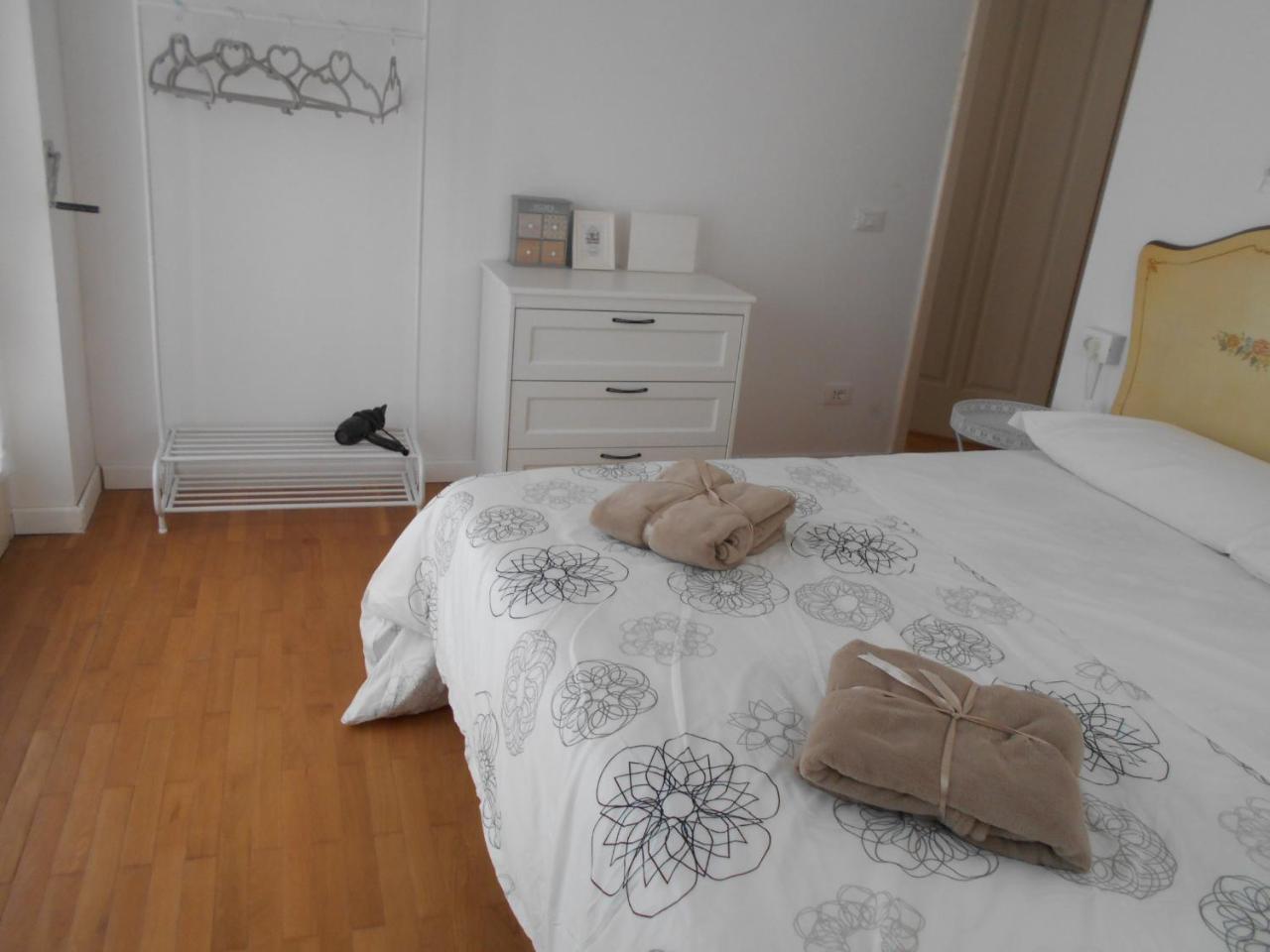 Guesthouse Viale Bergamo Exterior photo